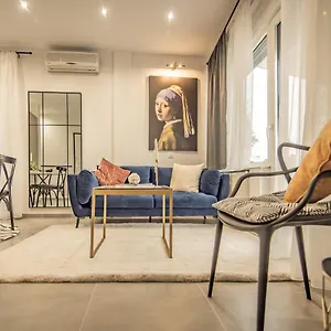 apollos-apartment-on-radio-city-midas-home.hotels-of-thessaloniki.com/
