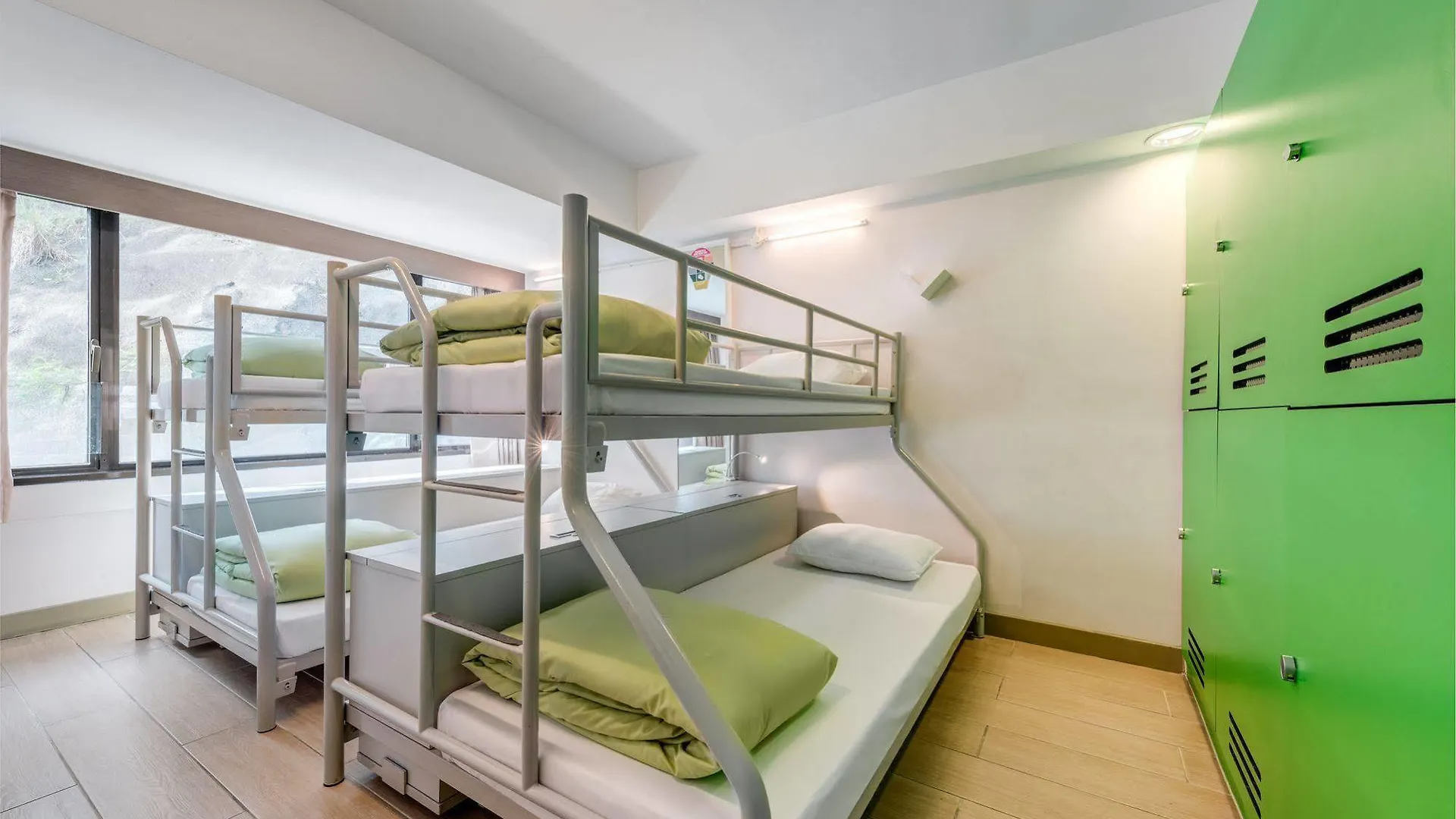 Yha Mei Ho House Youth Hostel Hong Kong 0*,  China